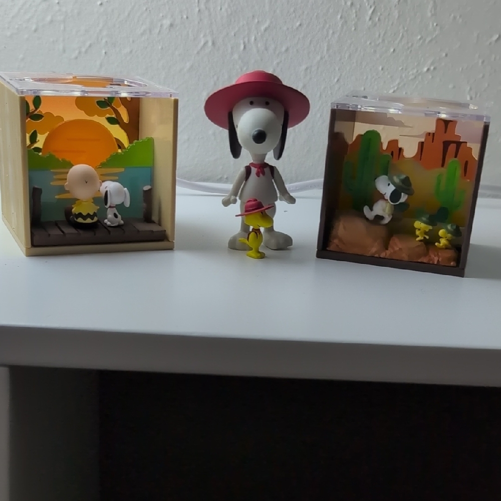 Snoopy and Woodstock Figurine Set